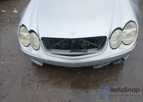 2003 Mercedes-Benz Sl 500 z USA, uszkodzony, nr VIN WDBSK75F73F053366